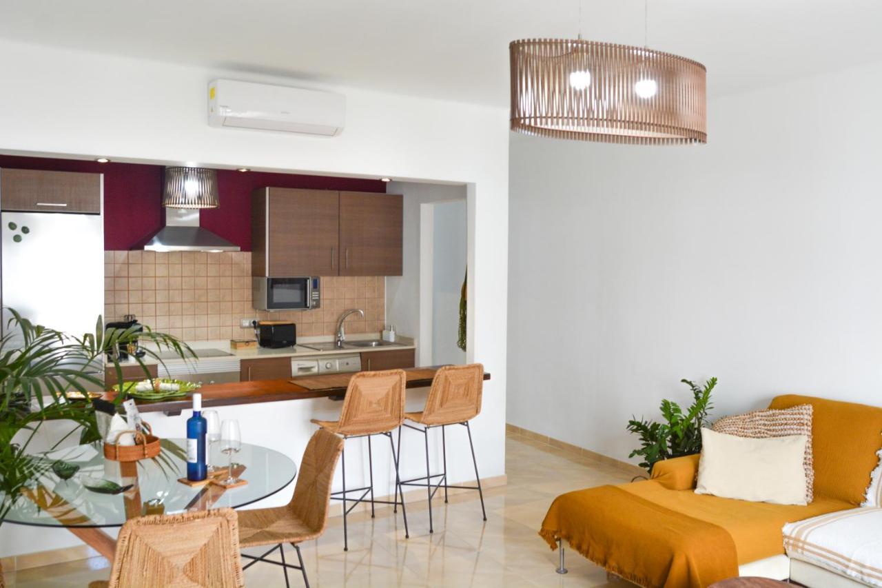 Apartamentos Mares De Lava - Puerto Del Carmen Πουέρτο Ντελ Κάρμεν Εξωτερικό φωτογραφία